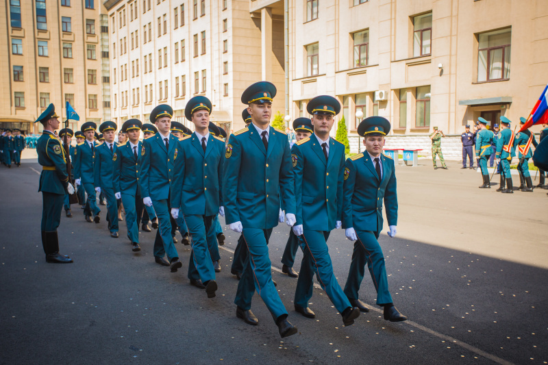 Сегодня в городе на Неве состоялся выпуск молодых специалистов Санкт-Петербургского университета ГПС МЧС России