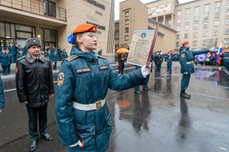 Представители руководства петербургского Главка МЧС России приняли участие в мероприятиях, посвященных 116-летию со дня образования Санкт-Петербургского университета ГПС МЧС России