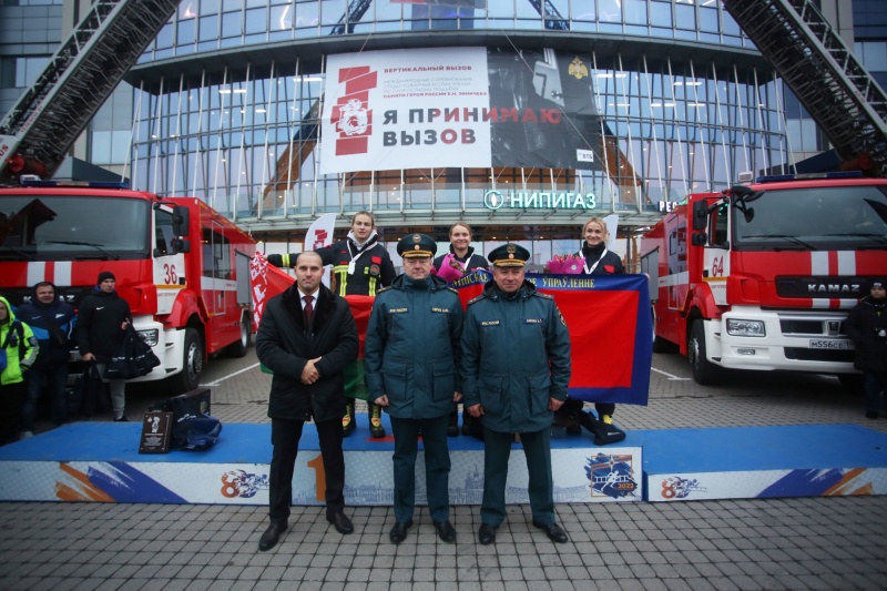 В Петербурге завершились VI Международные соревнования «Вертикальный вызов» среди пожарных и спасателей по скоростному подъему